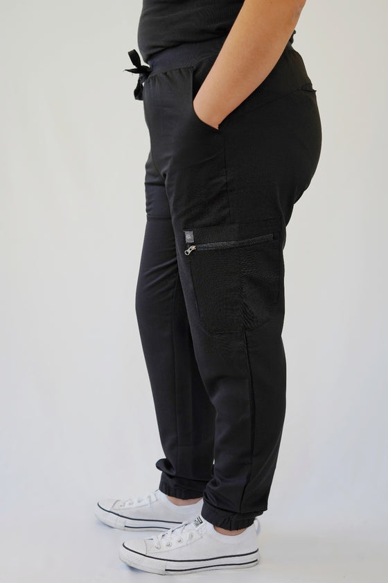 Tory Scrub Pants in Black