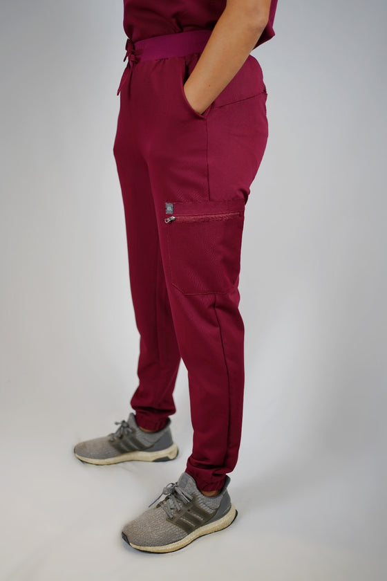 Tory Scrub Pants in Burgundy